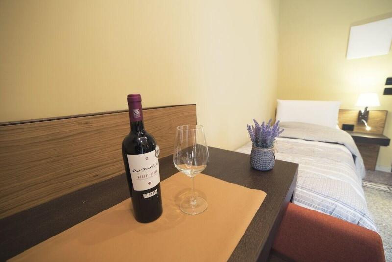 Elda Hotel image