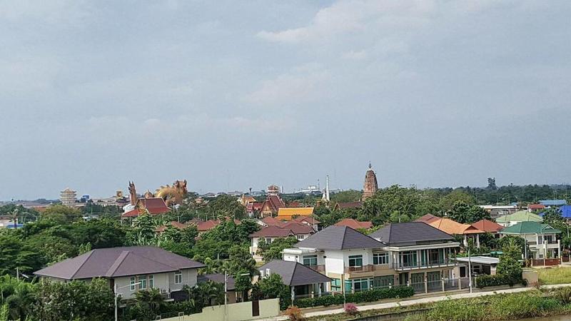 Sutharnlai Apartment