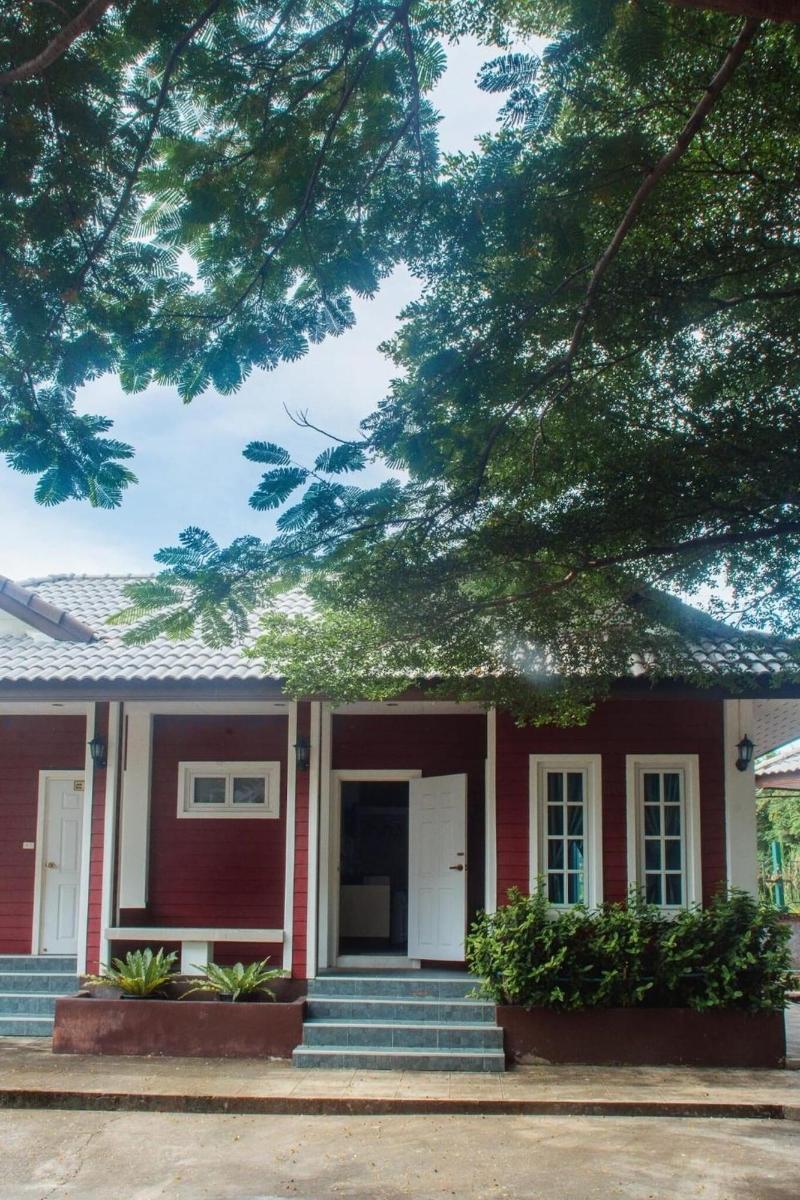 Baan Suan Resort Juree Punsuk