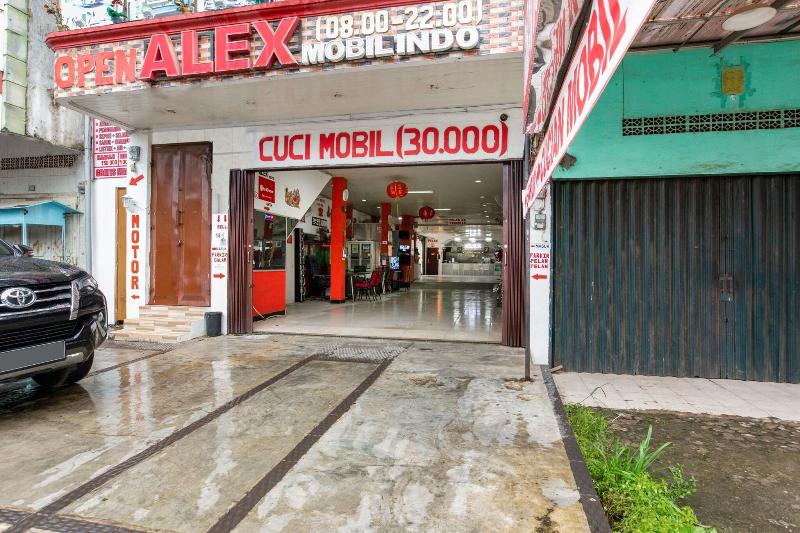 Alex Hostel 2 by ZUZU
