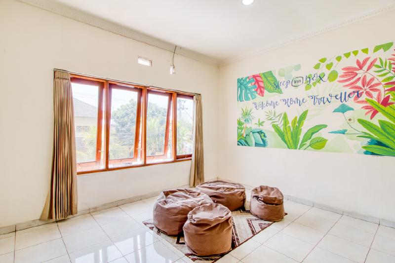 RedDoorz Hostel near Terminal Condongcatur Jogja