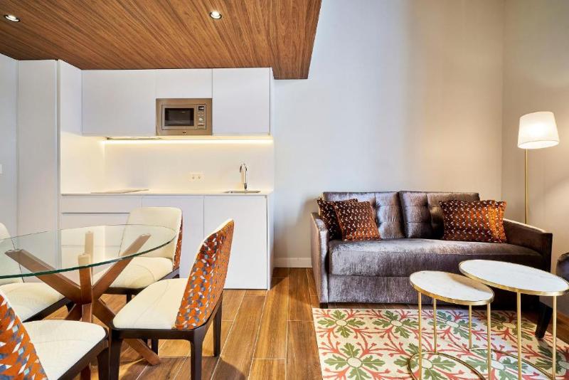 Tandem Torres De Cádiz Suites image