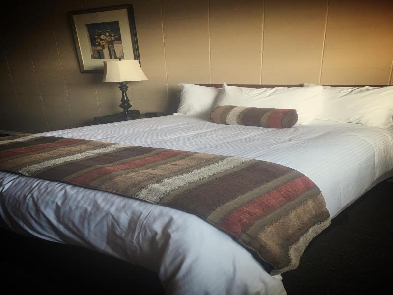 Vegreville Garden Inn