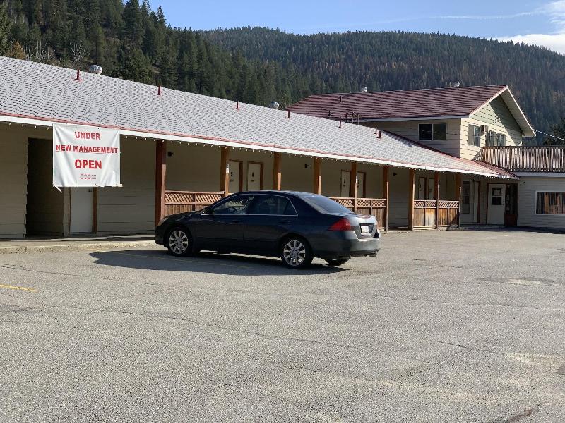 Greenview Motel And Rv Park image
