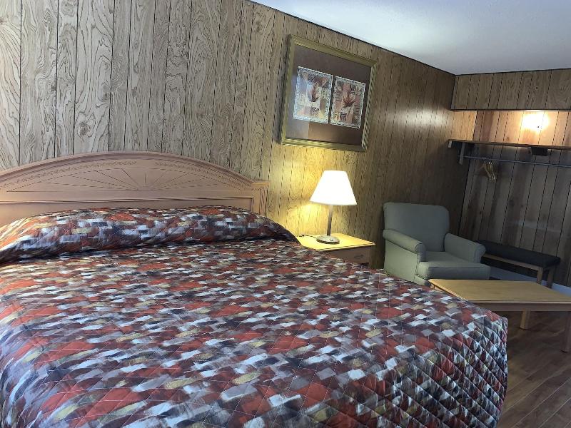 Greenview Motel And Rv Park image