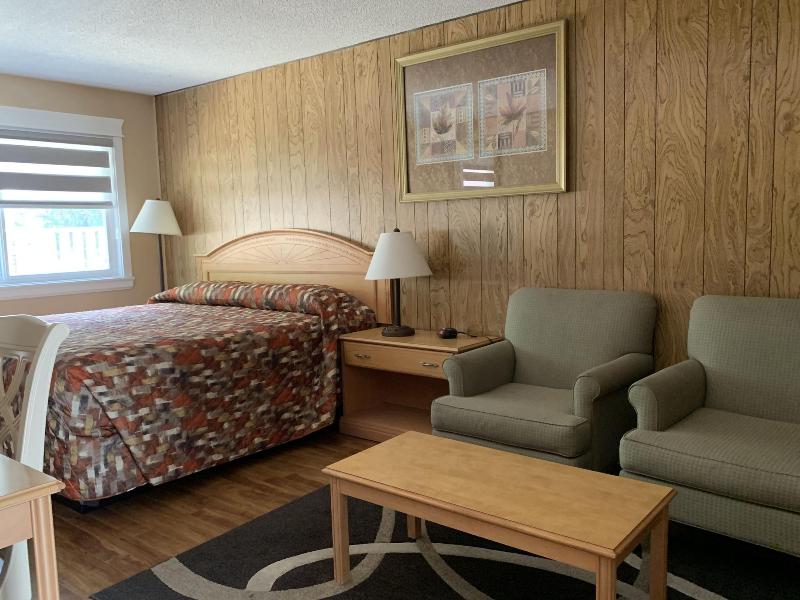 Greenview Motel And Rv Park image