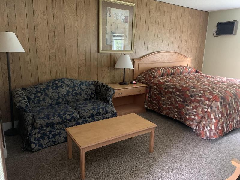 Greenview Motel And Rv Park image