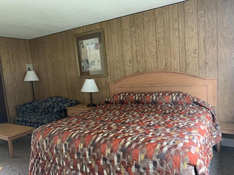 Greenview Motel And Rv Park image