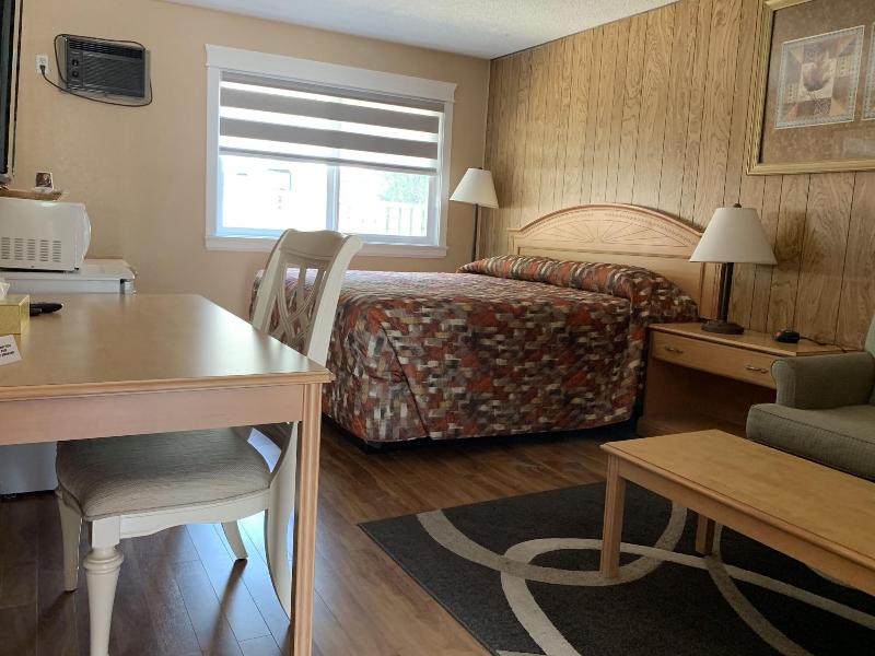 Greenview Motel And Rv Park image