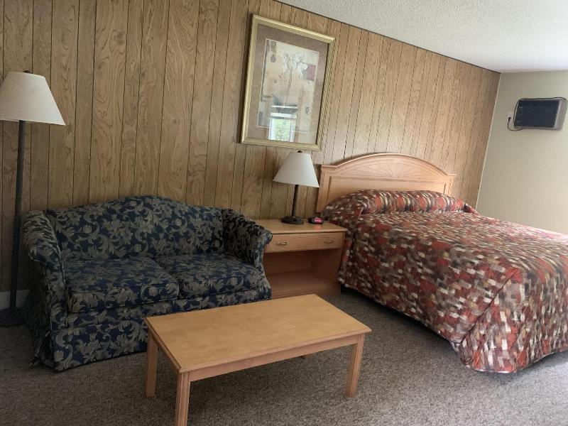 Greenview Motel And Rv Park image