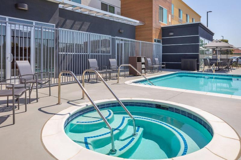 Fairfield Inn & Suites by Marriott Fresno North/Sh image