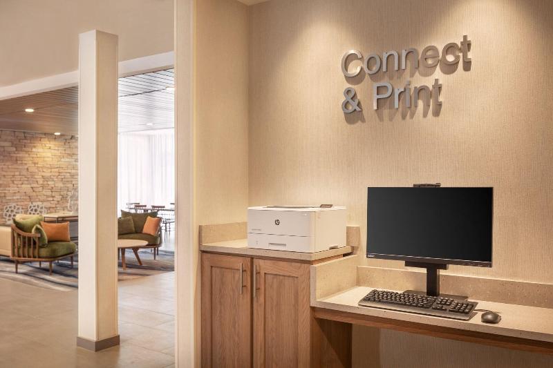 Fairfield Inn & Suites by Marriott Fresno North/Sh image