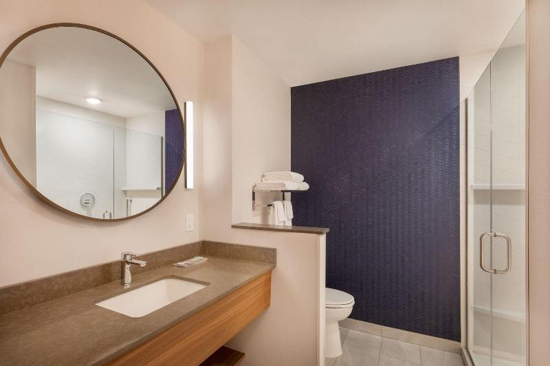 Fairfield Inn & Suites by Marriott Fresno North/Sh image