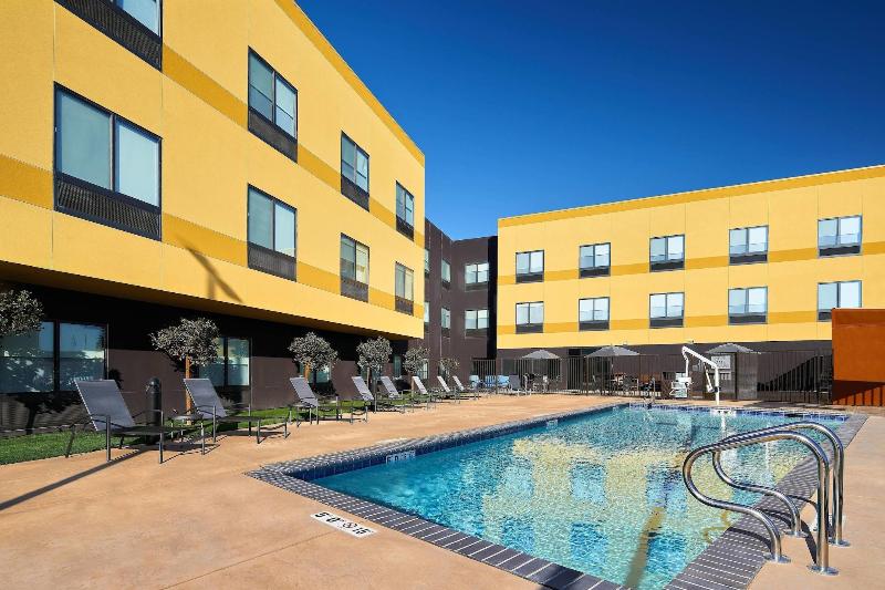 Fairfield Inn&Suite by Marriott Fresno Yosemite In image