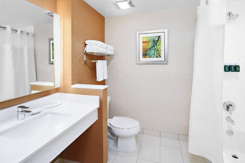 Fairfield Inn&Suite by Marriott Fresno Yosemite In image