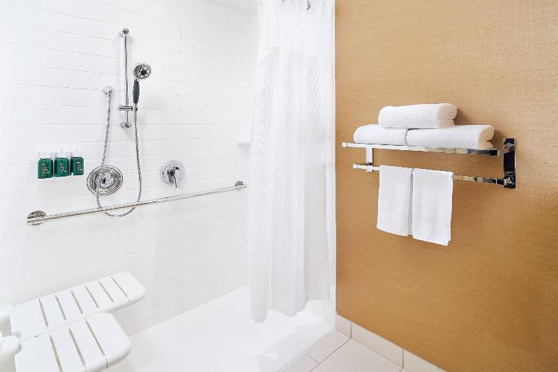 Fairfield Inn&Suite by Marriott Fresno Yosemite In image