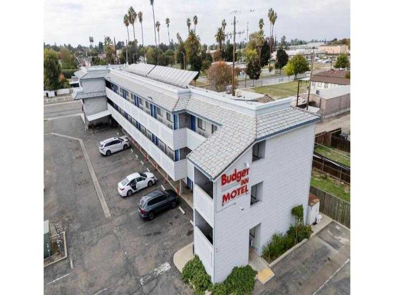 Budget Inn Corcoran Near Tulare CA 43 — general view