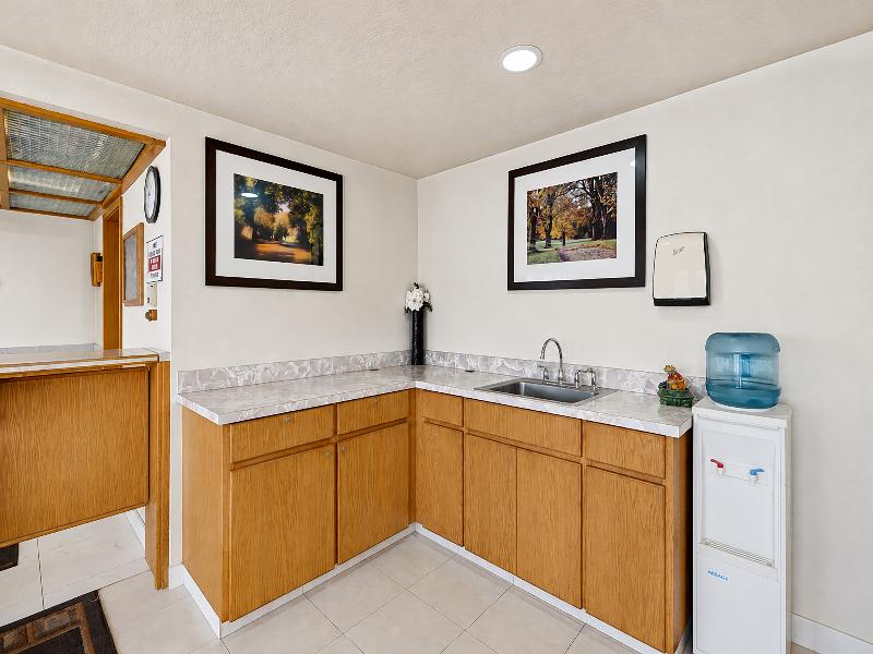 Budget Inn Corcoran Near Tulare CA 43