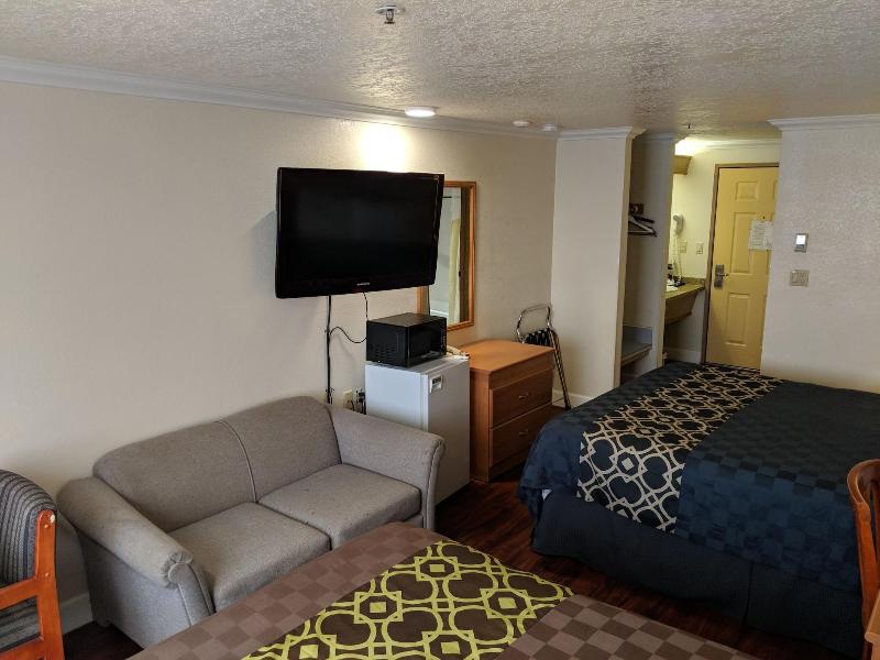 Budget Inn Corcoran Near Tulare CA 43 image