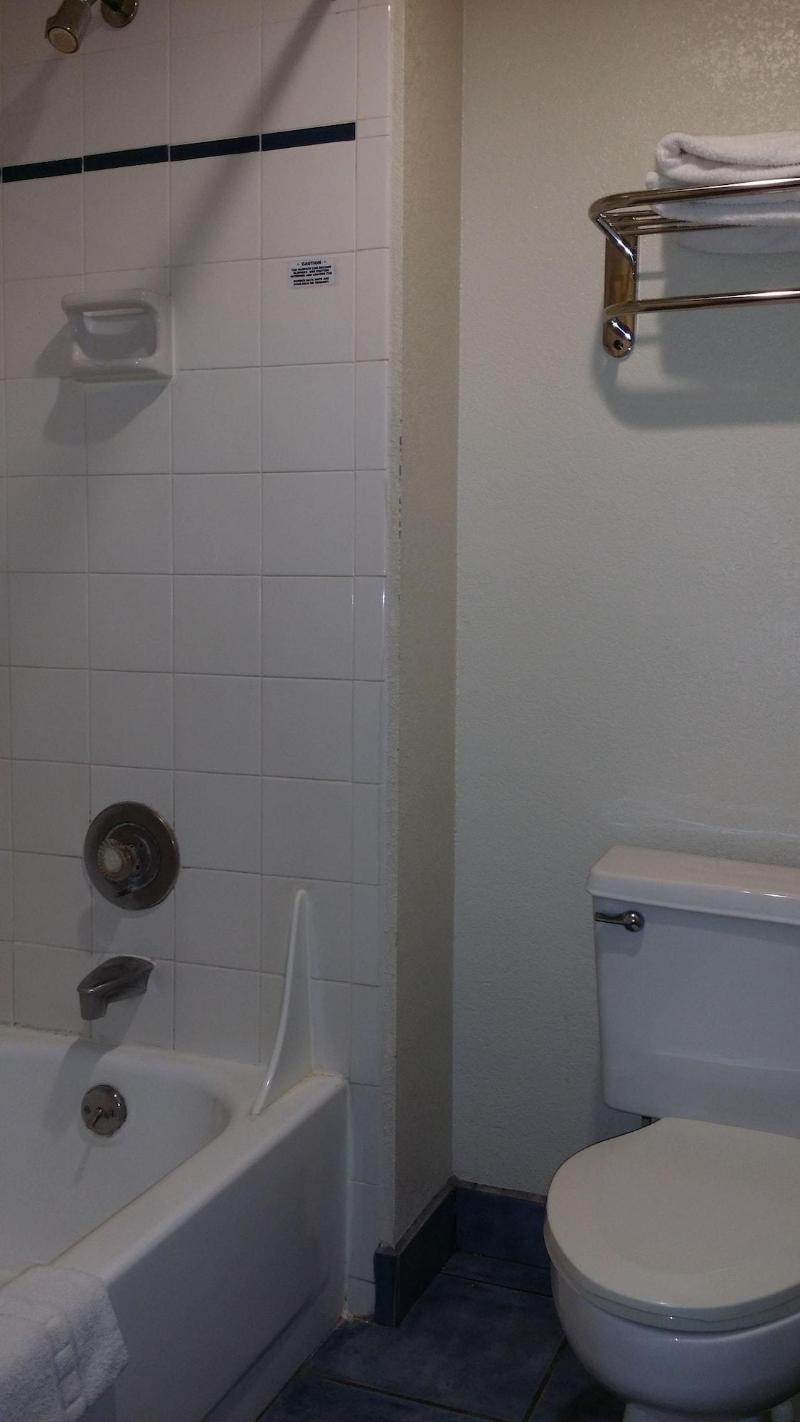 Budget Inn Corcoran Near Tulare CA 43 image