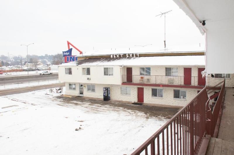 Budget Inn — photo 4