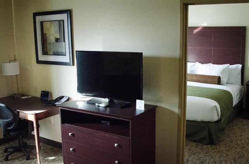 Cobblestone Inn & Suites – Soda Springs image