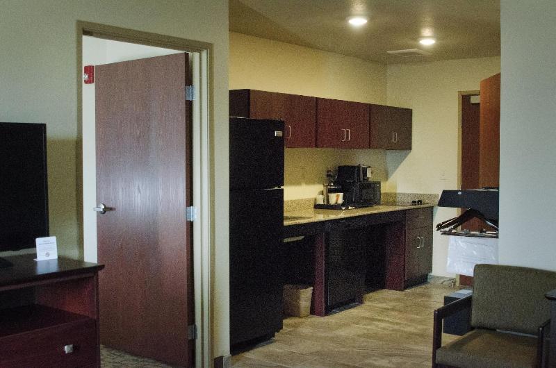 Cobblestone Inn & Suites – Soda Springs image