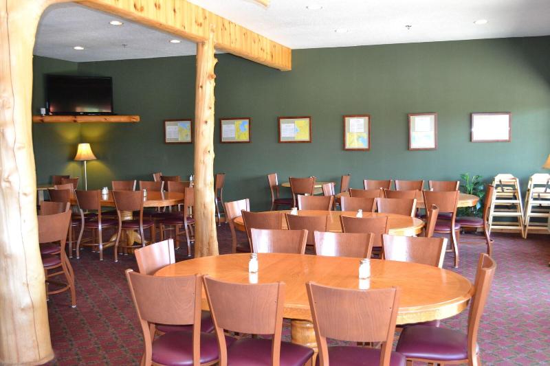 Stafford's Crooked River Lodge & Suites image