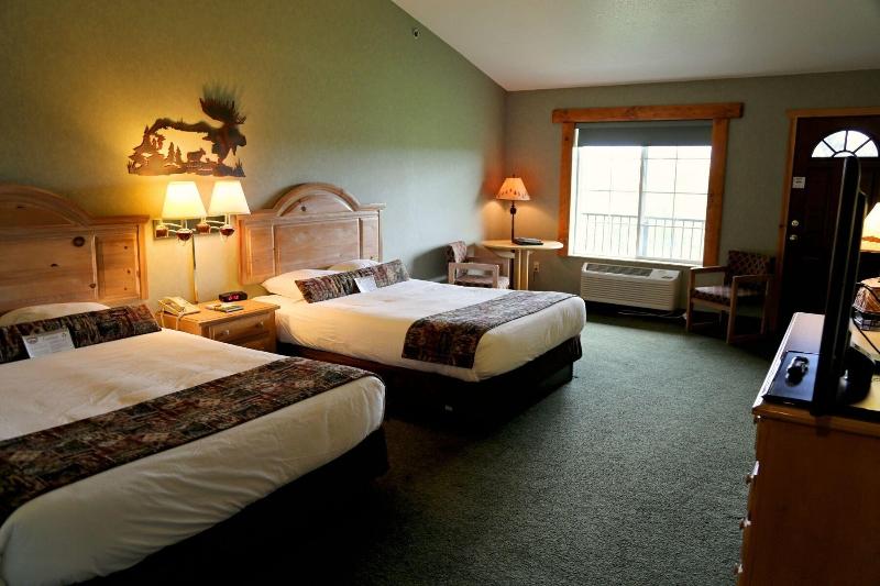 Stafford's Crooked River Lodge & Suites image