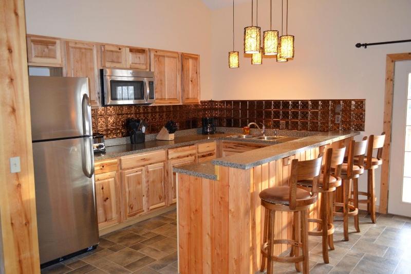 Stafford's Crooked River Lodge & Suites image