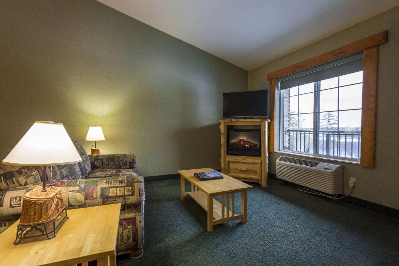 Stafford's Crooked River Lodge & Suites image