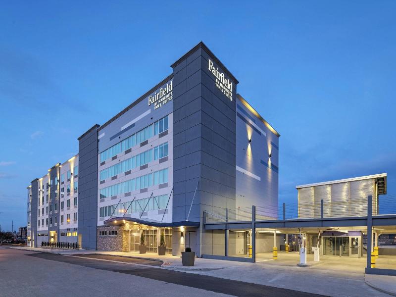 Fairfield Inn & Suites by Marriott St. Louis Downt image