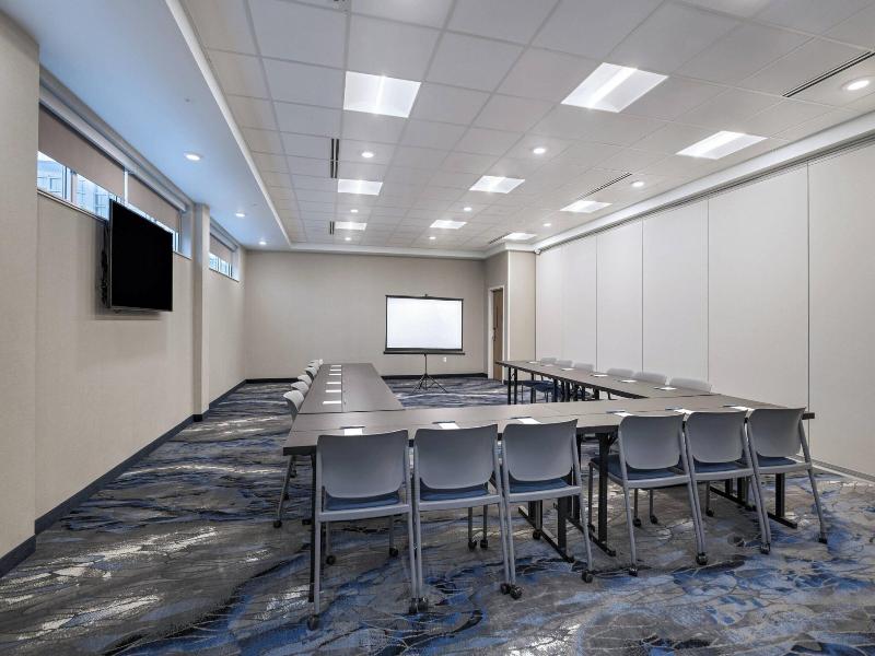 Fairfield Inn & Suites by Marriott St. Louis Downt image
