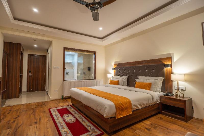 Hotel Leh Plaza image