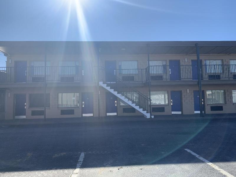 Uptown Greenville Hotel — photo 3