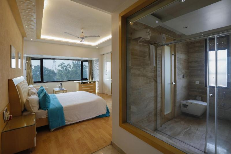 Shivoy Hotel image