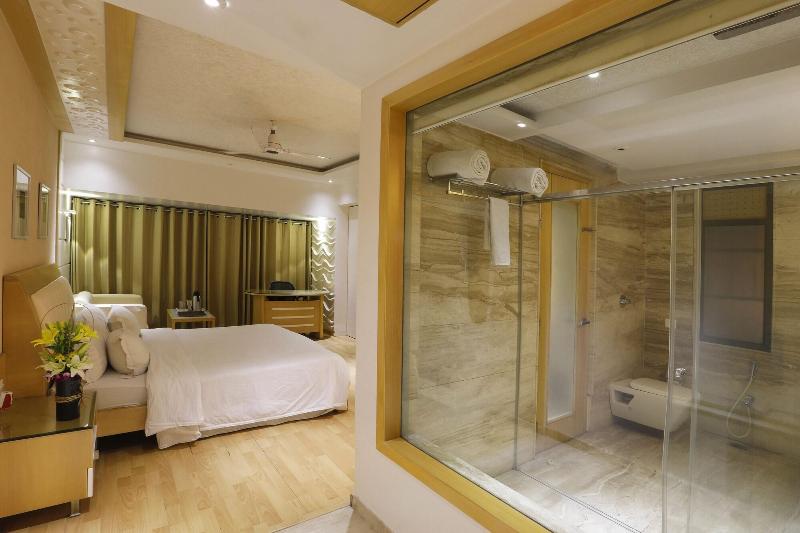 Shivoy Hotel image