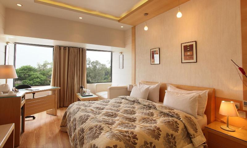 Shivoy Hotel image