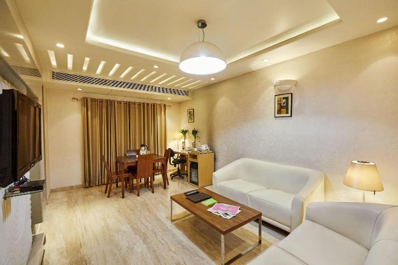 Shivoy Hotel image