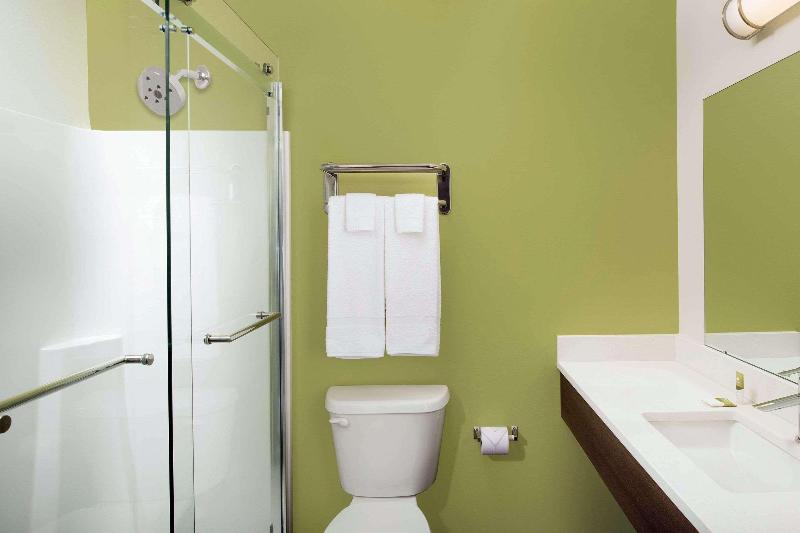 Woodspring Suites South Plainfield image