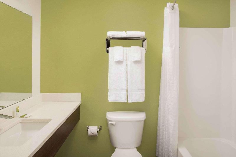 Woodspring Suites South Plainfield image