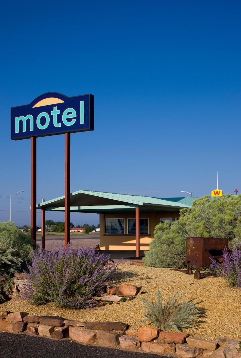 Sunset Motel image