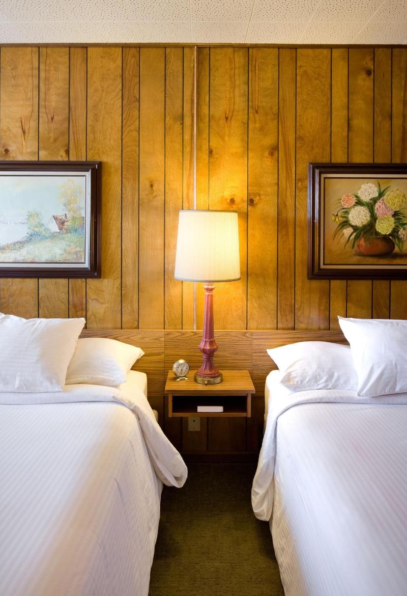 Sunset Motel image