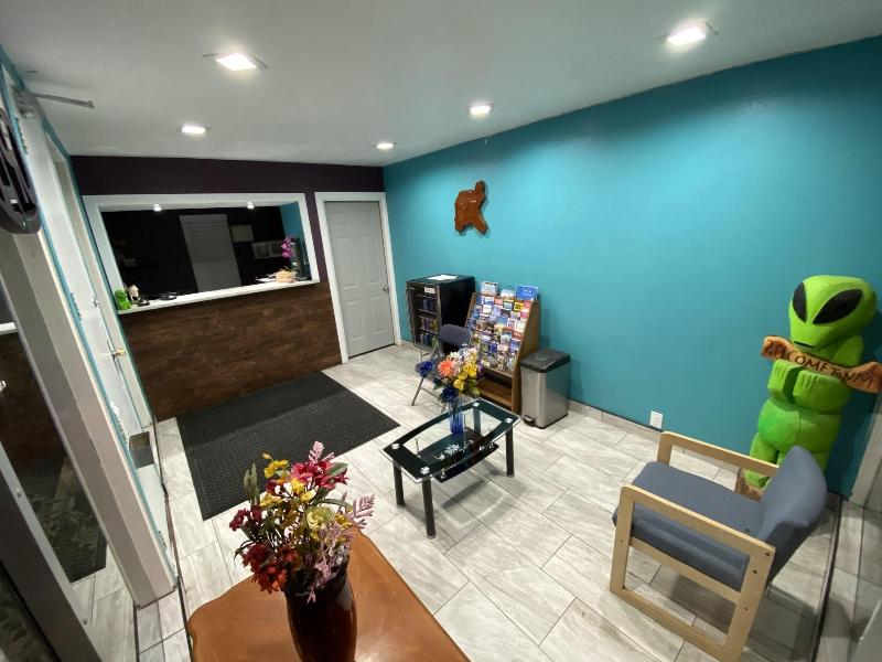 Budget Inn image