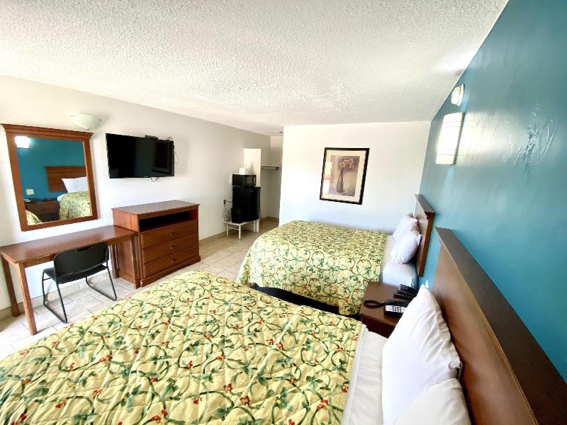 Budget Inn image