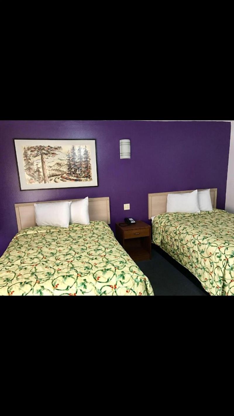 Budget Inn image