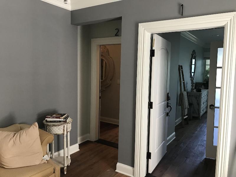 Chateau Rooms image