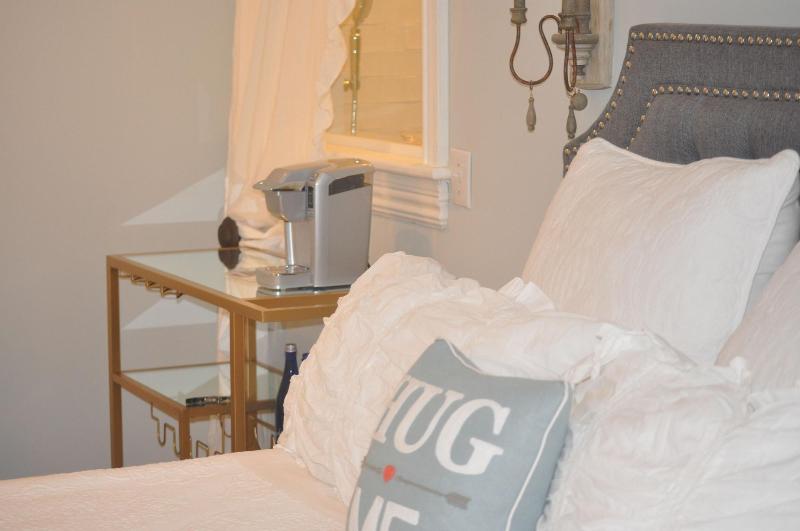 Chateau Rooms image
