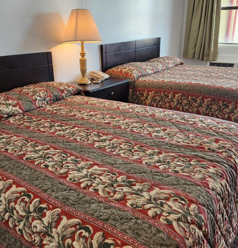 Budget Inn — general view