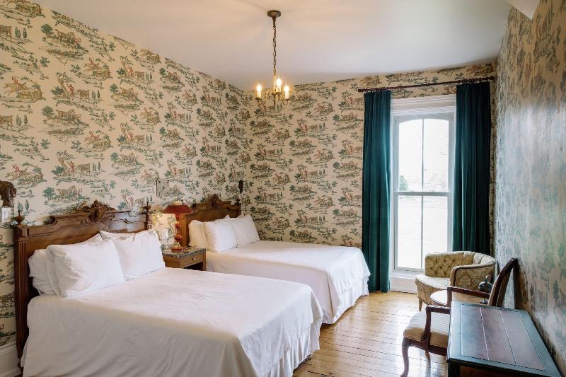 Merrill House image